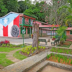 Hacienda Juanita *** Maricao